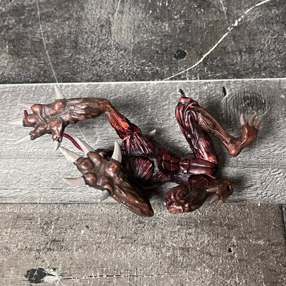 Resident Evil Licker Action Figure Capcom Horror Monster Toy Red Brown - Picture 7 of 9